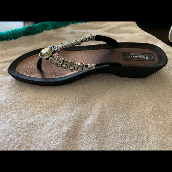 Jeweled Sandals - Picture 4 of 4